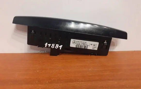 Mercedes-Benz E W212 Parking PDC sensor display screen A0015424623 402990001 11195