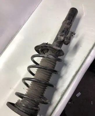 Volvo XC40 Front shock absorber with coil spring 32269255