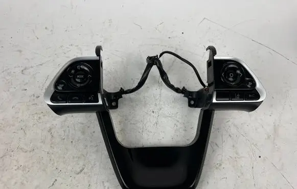 Toyota Mirai Steering wheel buttons/switches 