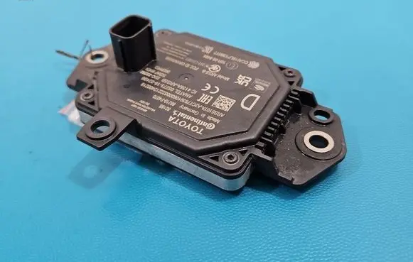Toyota C-HR I Central body control module 88210F4070 IMPRK1588792
