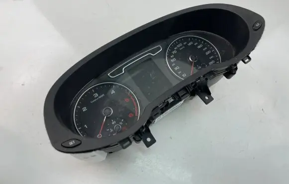 Audi Q3 8U Speedometer (instrument cluster) 8U0920940E
