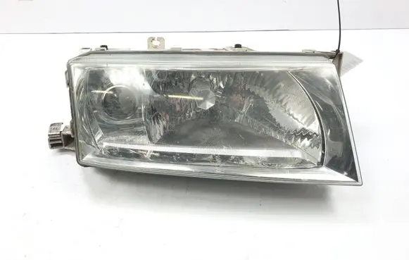 Skoda Octavia Mk1 (1U) Headlight/headlamp 1U1941016L