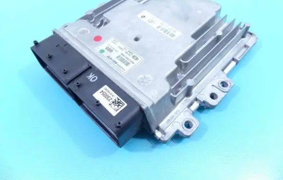 KIA Ceed Engine control unit/module ECU 39100-2U205 IMPRK1245798