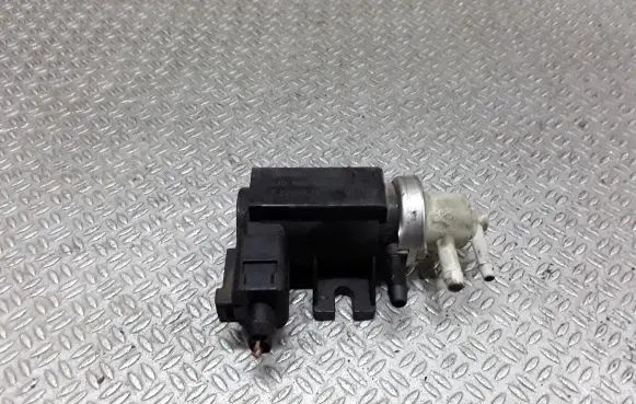 Audi A4 S4 B6 8E 8H Turbo solenoid valve 1J0906627B