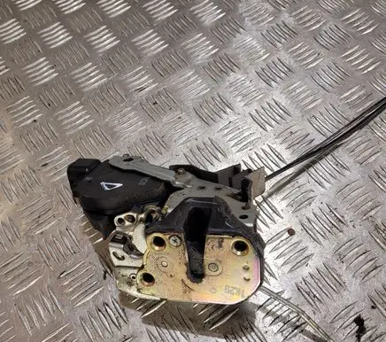 Toyota Previa (XR30, XR40) II Front door lock 