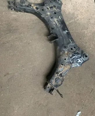 Renault Clio V Front subframe