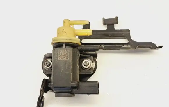 Volkswagen PASSAT B7 Turbo solenoid valve 1K0906627B 311139157 4011464A