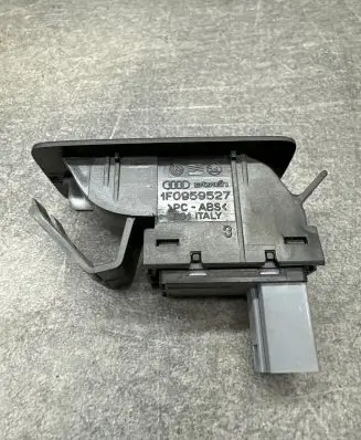 Volkswagen Touran I Electric window control switch 1F0959527