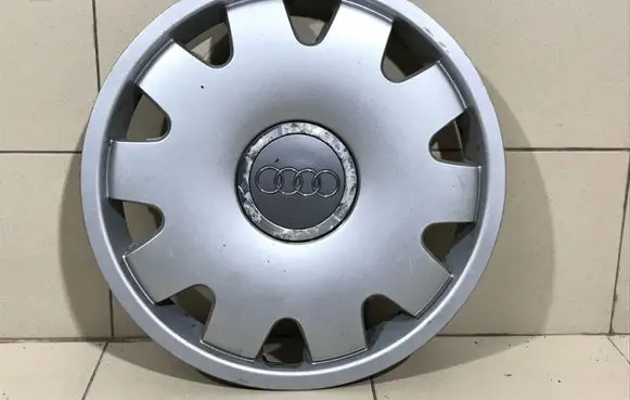 Audi A6 S6 C5 4B R16 wheel hub/cap/trim 4B0601147C
