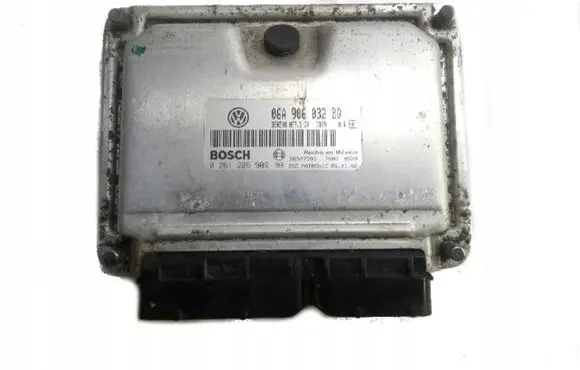 Volkswagen Jetta IV Engine control unit/module 0261206909 06A906032BQ BORA