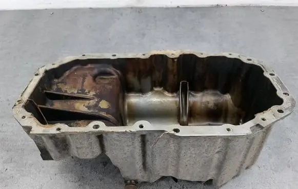 Volkswagen Touran I Oil sump 