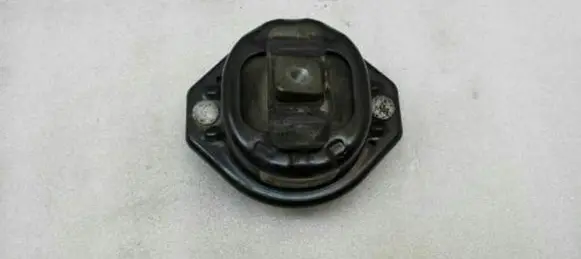 BMW 7 E65 E66 Engine mount bracket 6769185