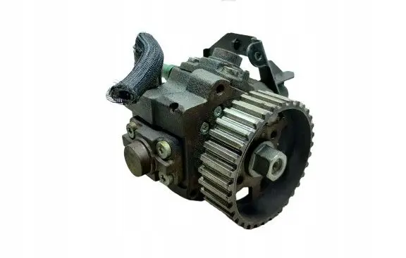 Ford Focus C-MAX Fuel injection high pressure pump 9683703780A