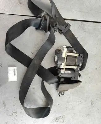 Volvo XC60 Front seatbelt 32149088 32239367 32386973