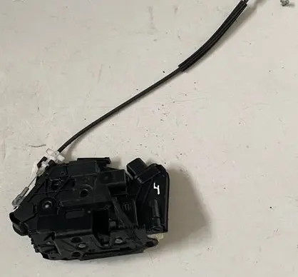 Seat Ibiza IV (6J,6P) Front door lock 5N1837016C