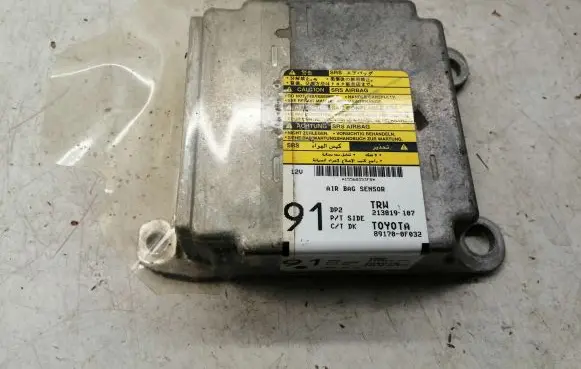 Toyota Corolla Verso AR10 Airbag control unit/module 891700F032 213819107