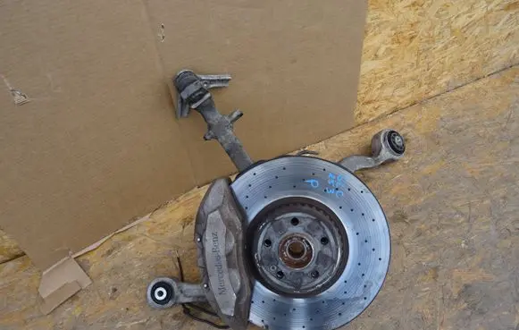 Mercedes-Benz GLC X253 C253 Front wheel hub spindle knuckle