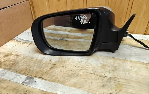 Subaru Outback Front door electric wing mirror VC02015