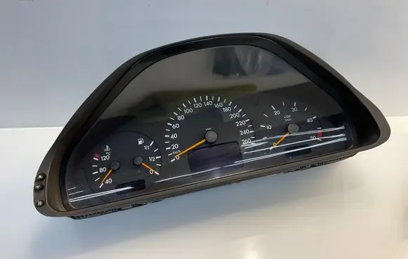 Mercedes-Benz E W210 Speedometer (instrument cluster) A2105402811 110080063002 2105402811