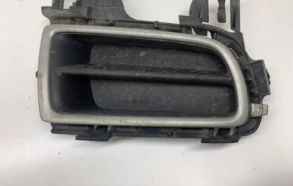 Mazda 6 Front bumper lower grill GR1L50C11
