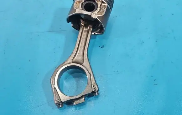 Land Rover Evoque I Piston IMPRK1557003