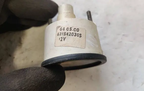Mercedes-Benz 100 W631 Other dashboard 6315420305