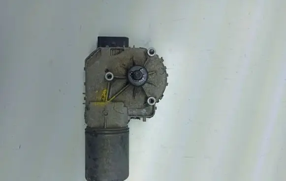 Seat Alhambra (Mk1) Wiper motor 0390241803
