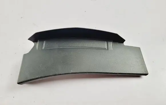 Nissan Pathfinder R52 Rear/tail light trim molding 949681