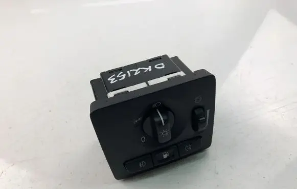 Volvo V50 Light switch 30739299