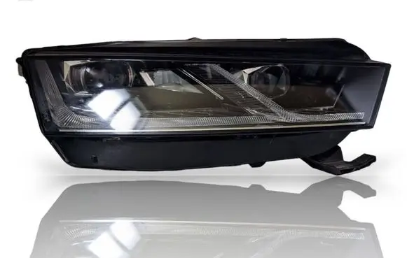 Skoda Octavia Mk4 Headlight/headlamp 5E4941016A 030111823400 LE18A6419