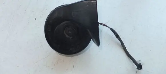 BMW 7 E65 E66 Horn signal 8379703