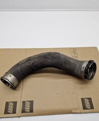 BMW X1 F48 F49 Intercooler hose/pipe 13717637197 7637197