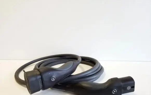 Mercedes-Benz EQB Electric car charging cable A0005832505