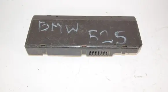 BMW 5 E34 Fan control module 8390060