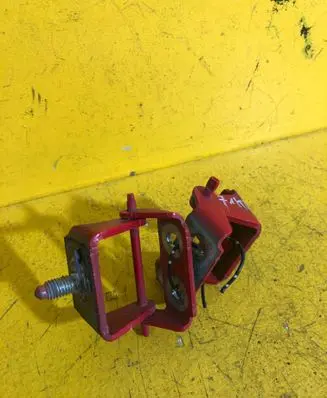 Ford Fiesta Tailgate/trunk/boot hinge