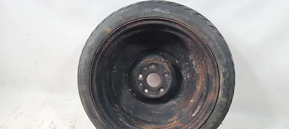 Toyota Corolla Verso AR10 R17 spare wheel