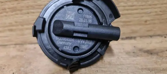 Audi A3 S3 8V Airbag deployment crash/impact sensor 5Q0959354
