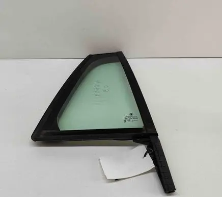 Skoda Octavia Mk4 Rear side window 43R00048 5E7845214