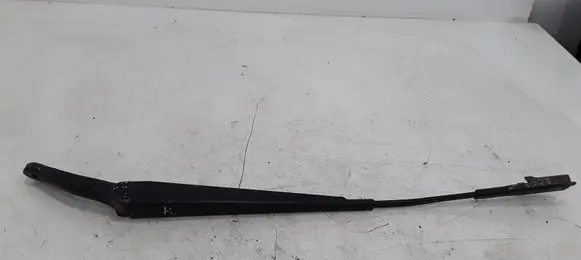 Volvo V70 Front wiper blade arm