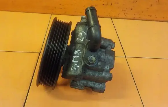 Opel Antara Power steering pump C2A44819