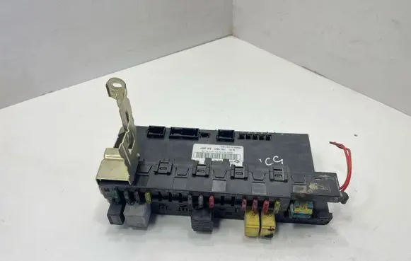 Mercedes-Benz C W203 Fuse module 2035451801