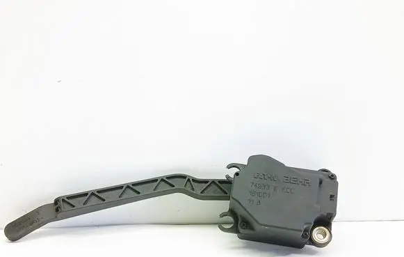 Volvo V70 Air flap motor/actuator 74933 151001