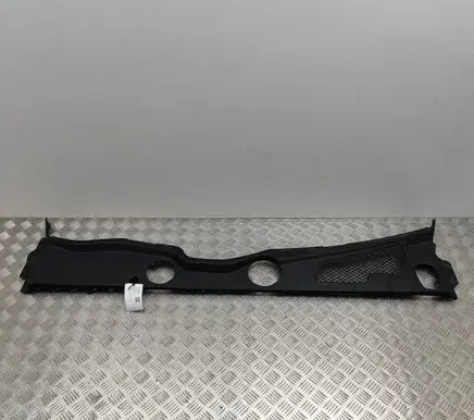 Porsche Macan (95B) Wiper trim 95B819447F