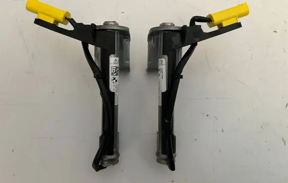 BMW iX3 NA5 Front bonnet/hood damper/strut 5A79711 5A79712