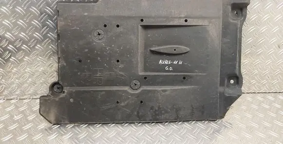 Toyota Auris 150 Side bottom protection 5816702050