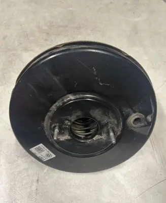 Volkswagen PASSAT B7 Brake booster 561614105C 3VZ12X0TY1C