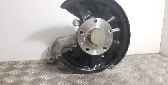 Audi Q3 F3 Rear wheel hub 3Q0501117A 3Q0615611B