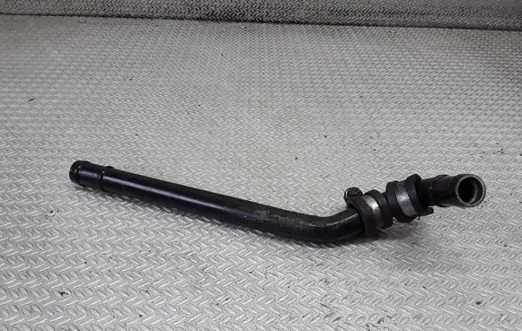 Engine coolant pipe/hose