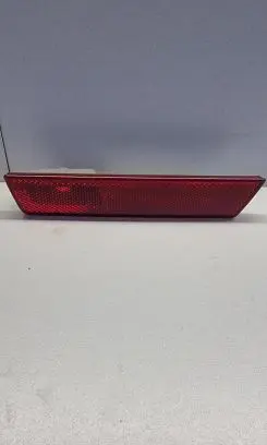 Dodge Challenger Rear tail light reflector 300248005 400308