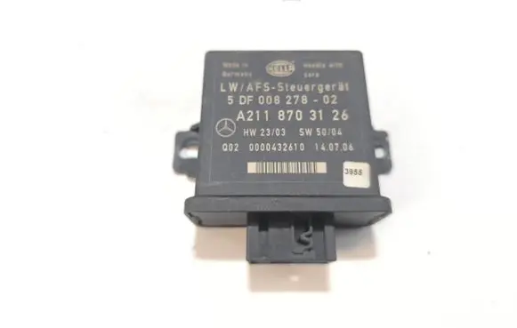 Mercedes-Benz E W211 Light module LCM A2118703126 0000432610 5DF00827802